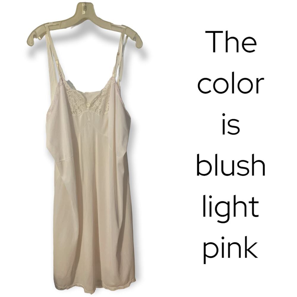 Vintage Blush Pink Slip in EUC Sz M